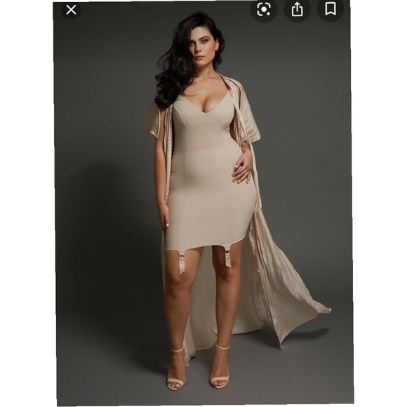 Murmur Diversion Dress - Picture 3 of 11